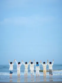 荒芜以温柔落幕