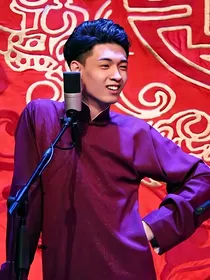 秦霄贤：千里姻缘疫线牵