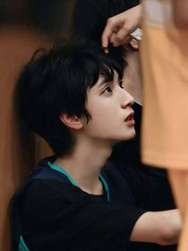 严浩翔：亲生儿子？