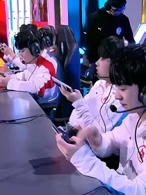 AG超玩会：教练是个小姐姐