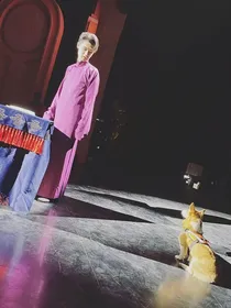 秦霄贤：女友还在上大学（德云女孩）