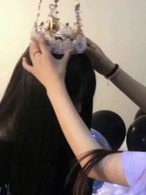 被霸道呵护的少女