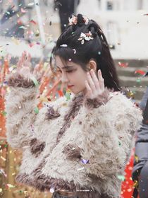 见鞠婧祎的每一天