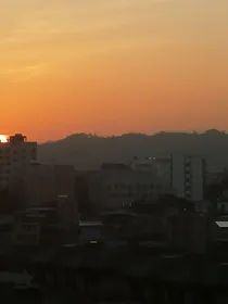 逃离海城