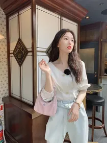刘耀文：可爱的小鱼