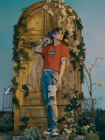 当我穿成了白月光