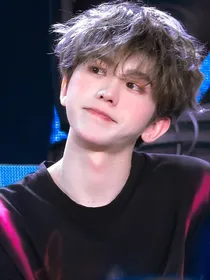 蔡徐坤：我的顶流老婆