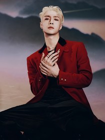 张艺兴—那天她成为了我的光
