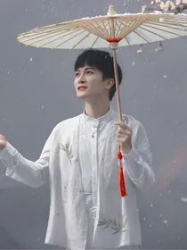 周深：梦之回响，重燃希望