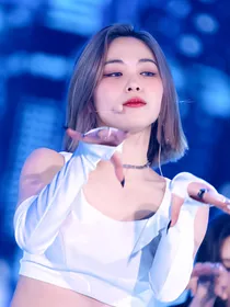 韩娱：抱一丝啊姐打到你脸了