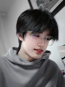 张极：娇软美人拥入怀