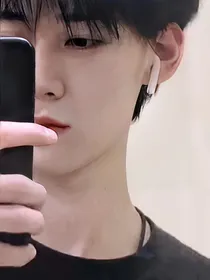 张真源：前男友是我队长