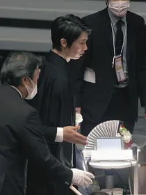 羽生结弦：击鼓