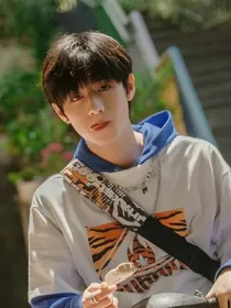 朱志鑫：我的小学妹