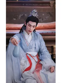 长月烬明：咸鱼躺平手册