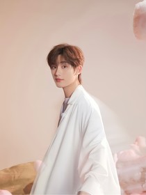 丁程鑫：我的女友