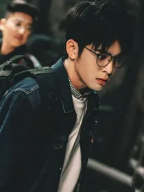 综影视：白月光午夜场很海汤