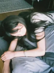带我逃离这里吧