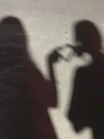 如爱之下