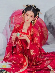 综穿：莹钰三世桃花