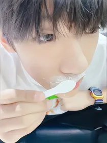 TF三代：能不能只牵我的手