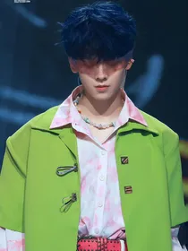 TF家族：请你现在看着我
