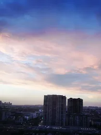 校园中的幻境狂想曲