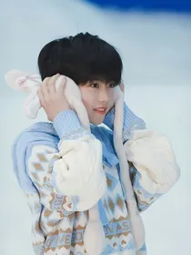 TF家族：师妹亲亲