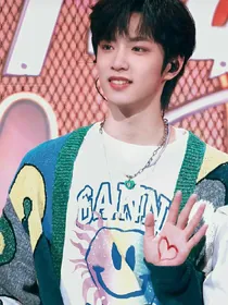 黑色玫瑰少年