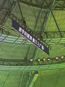根据电视剧时光与你都很甜改编而来