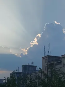 非要我起一个不同名的名字是吧？