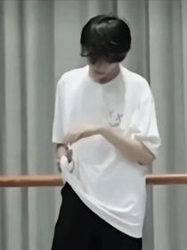 张极：小姐准备怎么攻略我？