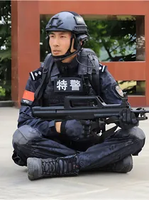 特警力量之机械战警2