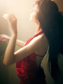 丁程鑫：春意盎然