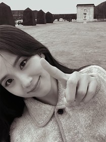 金智秀：你不是我的光