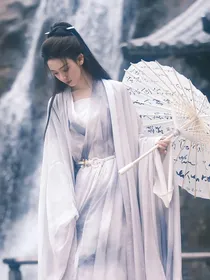殇别璃