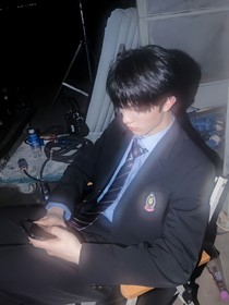苏新皓：别哭