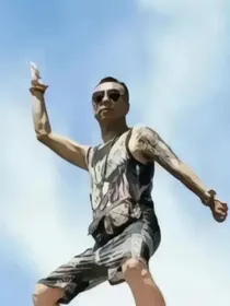 我在平行世界当炮灰