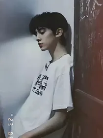 银兰中校