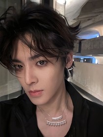 侯明昊：最甜不过小暗恋