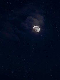 夜行人静处