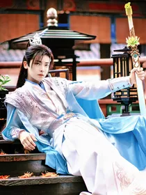 少年白马醉春风：陌云初霁