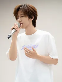 严烨辰：我的吸血鬼男友呀