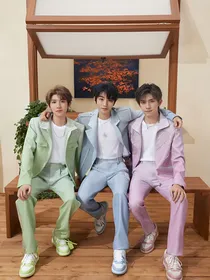 大家好，我们是TFBOYS