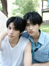 文严文：藏匿浪漫