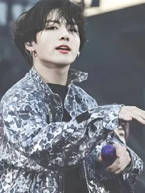 BTS：黑月光