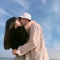 恶魔校草，老婆抱抱