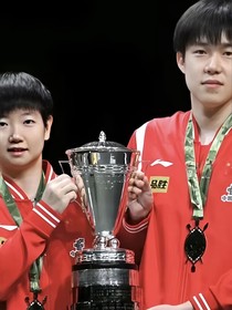 左手拍子右手她