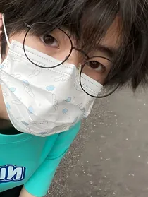 当我成为校草的眼镜