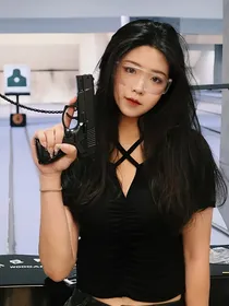 马嘉祺：对她一见钟情